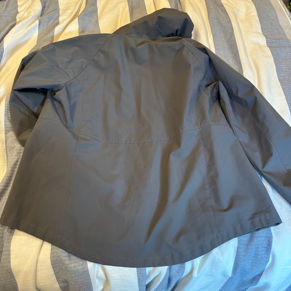Calvin Klein Rain Jacket - Picture 9 of 9